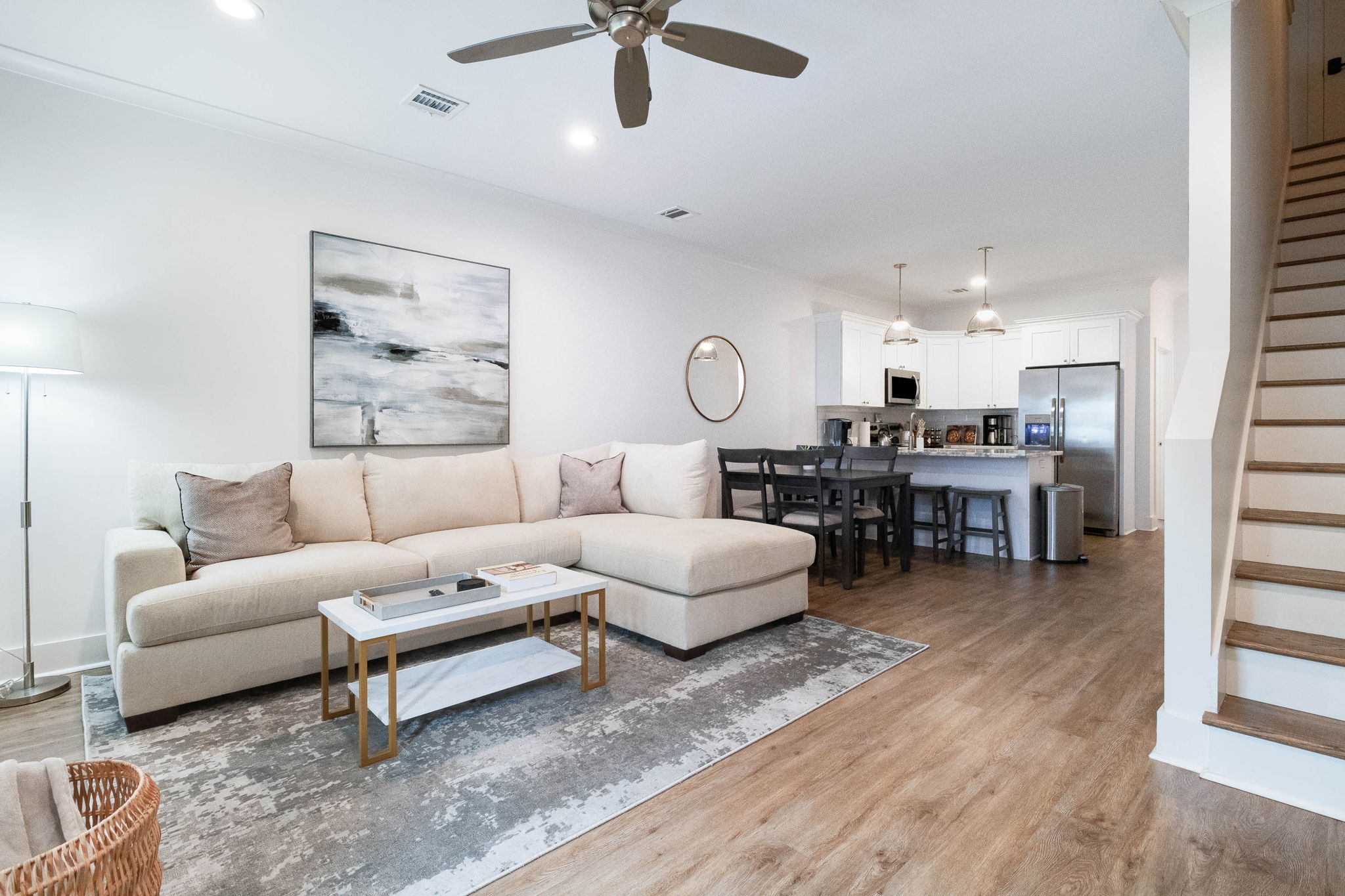 16-web-or-mls-411 Curtis Street- B-5