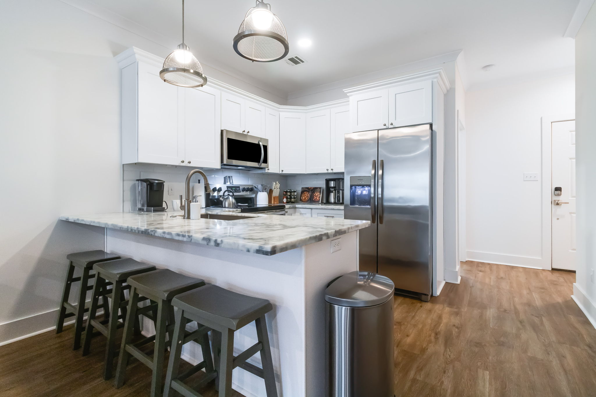 8-web-or-mls-411 Curtis Street- B-7